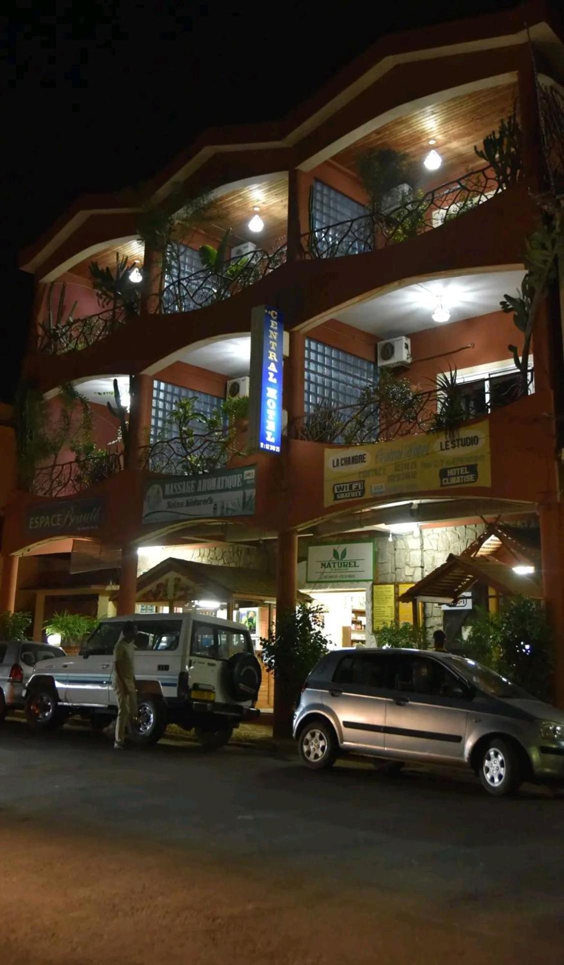Central Hotel Antsiranana Exterior foto