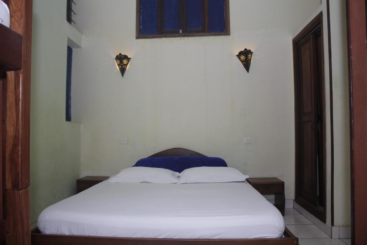 Central Hotel Antsiranana Habitación foto